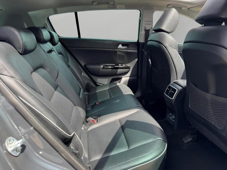 2018 Kia Sportage — image 48