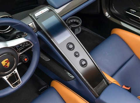 Porsche 918 Spyder Weissach 19