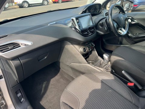 Peugeot 208 1.2 PureTech Allure Premium Euro 6 5dr 28