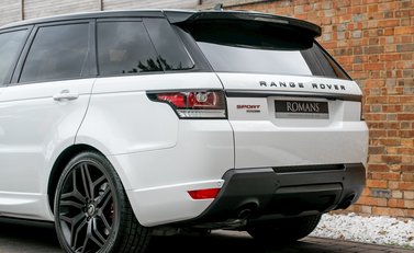 Land Rover Range Rover Sport 3.0 SDV6 HSE Dynamic 25