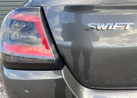 Suzuki Swift MOTION 16