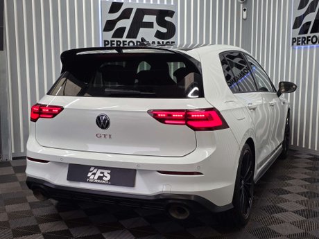 Volkswagen Golf 2.0 TSI GTI Clubsport 45 Hatchback 5dr Petrol DSG Euro 6 (s/s) (300 ps) 40
