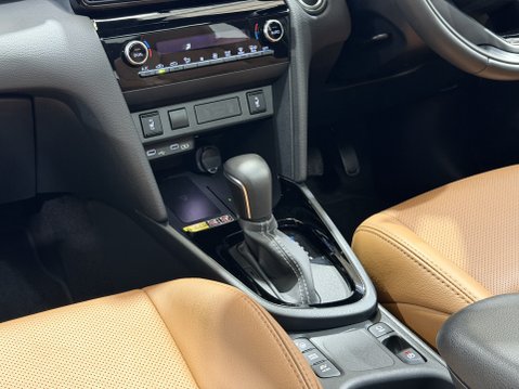 Toyota Yaris Cross PREMIERE EDITION 65
