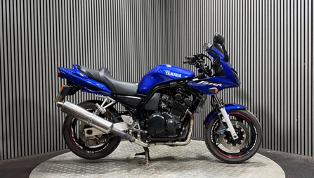 Yamaha FZS 2002 FAZER 38K GREAT RUNNING COMMUTER BIKE 600CC