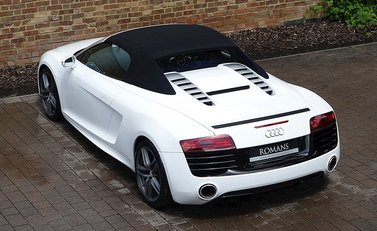 Audi R8 V10 Spyder 3