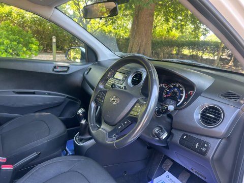 Hyundai i10 1.0 SE Euro 6 5dr 14