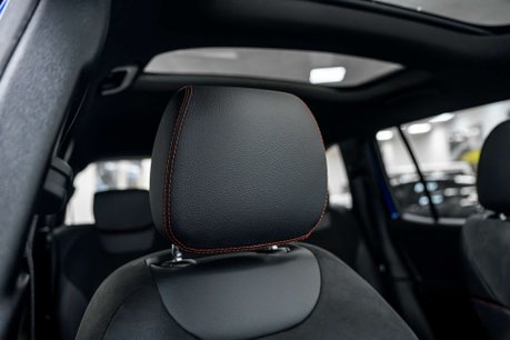 Mercedes-Benz GLB 1.3 GLB 200 AMG Line Premium Plus Night Edition 5dr 27