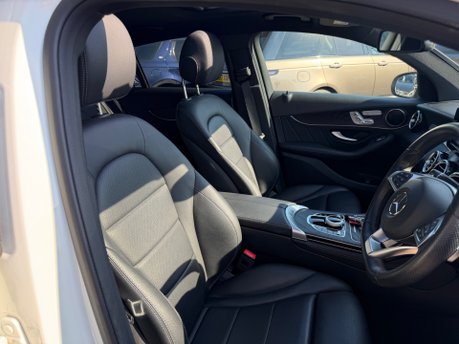 Mercedes-Benz GLC GLC 250 4MATIC AMG LINE PREMIUM 24