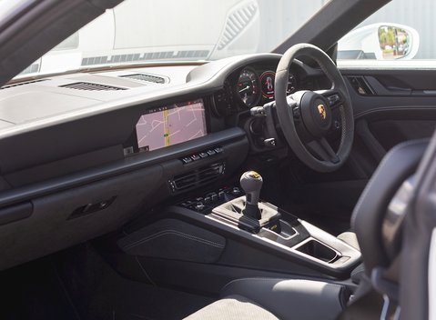 Porsche 911 (992) GT3 14