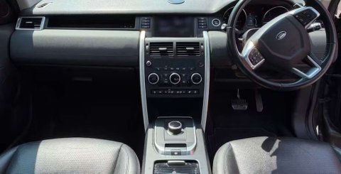 2017 Land Rover Discovery Sport thumbnail 8