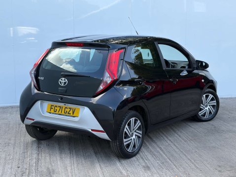 Toyota Aygo 1.0 Aygo X-Play TSS VVT-i 5dr 27