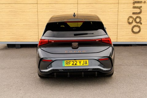 Cupra Born V3 7