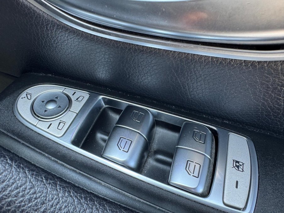 2018 Mercedes-Benz E Class — image 37
