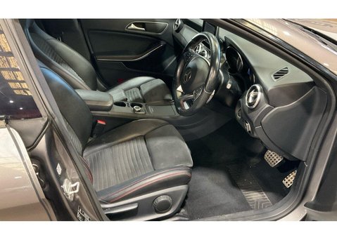 Mercedes-Benz CLA Class 2.1 CLA220d AMG Sport Shooting Brake 5dr Diesel 7G-DCT 4MATIC Euro 6 (s/s) 14