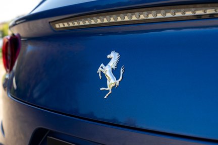 Ferrari GTC4 Lusso V12 19