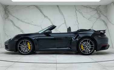 Porsche 911 Turbo S Cabriolet (992) 3