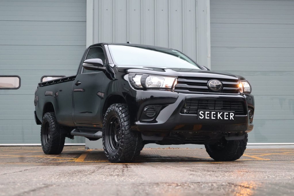 Toyota Hilux BRAND NEW ACTIVE 4WD D-4D S/C SINGLE CAB BIG STYLING SPEND AT SEEKER UK 3