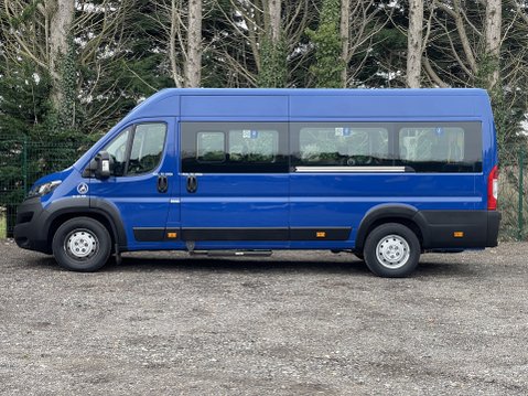 Peugeot Boxer 440 L4H2 17 seat Lightweight NON-D1 minibus w/full ramp, sensors, ULEZ. 16