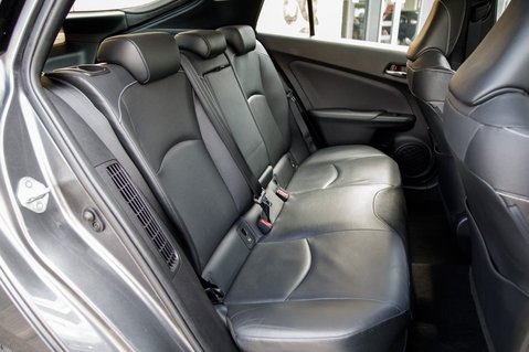 Toyota Prius EXCEL 37