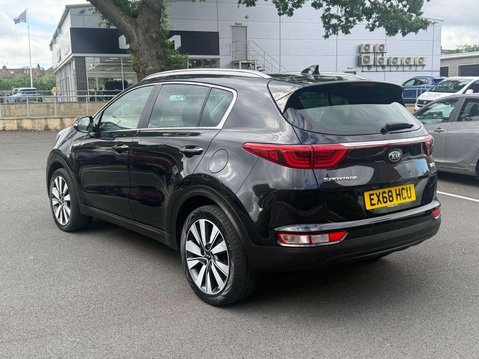 Kia Sportage 1.7 CRDi 3 Euro 6 (s/s) 5dr 3