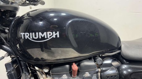 Triumph Street 900 2016 ONLY 14K MOT SPORTS EXHAUST WARRANTY 900CC 13