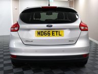 Ford Focus TITANIUM 8