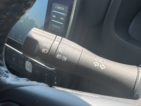 Nissan LEAF N-Connecta Hatchback 5dr Electric Auto (150 ps) 18