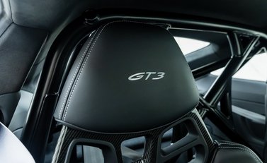 Porsche 911 GT3 (992) 13