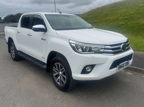 Toyota Hilux 2.4 HI-Luxury Invincible D-4D 4WD Double Cab Auto 4WD 5dr