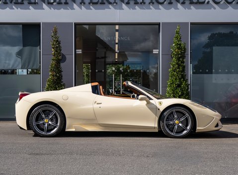 Ferrari 458 Speciale Aperta 2