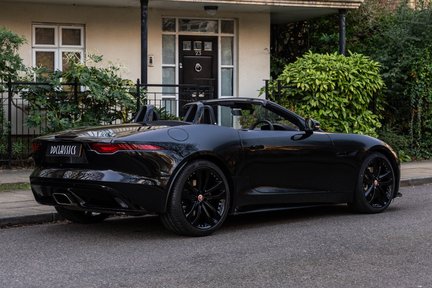 Jaguar F-Type R-Dynamic Black 3