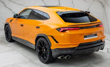 Lamborghini Urus Performante 9