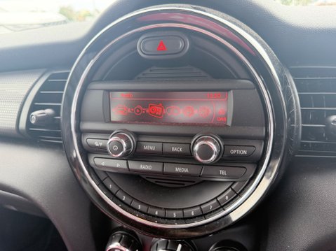 Mini Hatch COOPER 16