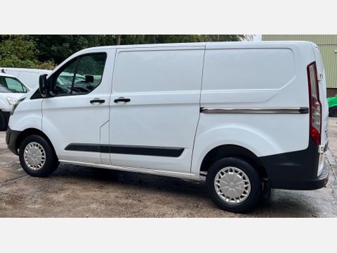Ford Transit Custom 2.2 TDCi 270 Panel Van 5dr Diesel Manual L1 H2 (186 g/km, 98 bhp) 22