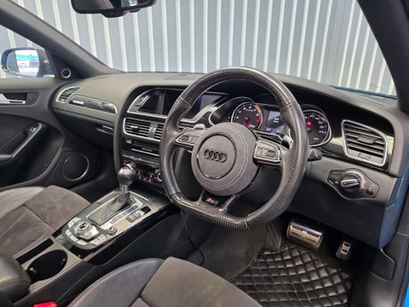 Audi RS4 4.2 FSI V8 Estate 5dr Petrol S Tronic quattro Euro 5 (450 ps) 56