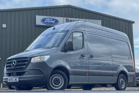Mercedes-Benz Sprinter AUTO MWB L2H2 High Roof 315 Pro Air Con Camera EURO 6