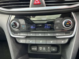 Hyundai SANTA FE 2.2 Santa Fe Premium SE CRDi Auto 4WD 5dr 60