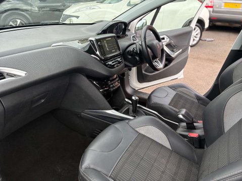 Peugeot 2008 1.6 e-HDi Allure SUV 5dr Diesel EGC Euro 5 (s/s) (92 ps) 10