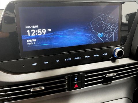 Hyundai BAYON 1.0 T-GDi Premium SUV 5dr Petrol DCT Euro 6 (s/s) (100 ps) Sat Nav 16