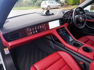 Porsche Taycan Performance Plus 93.4kWh 8