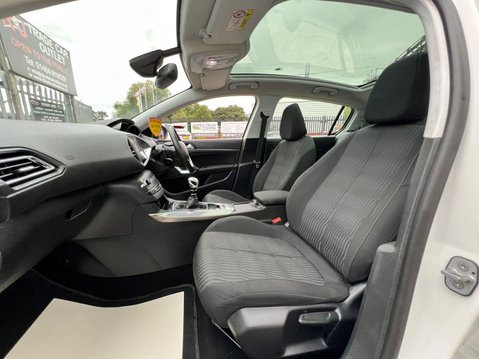 Peugeot 308 E-HDI ACTIVE 46