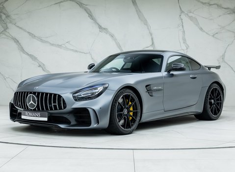 Mercedes-Benz AMG GT R Premium 1