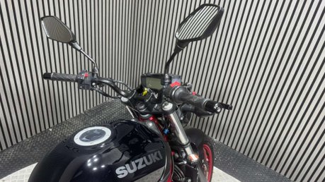 Suzuki SV650 2018 30K NEW MOT NAKED 650CC A2 V TWIN SERVICED 19