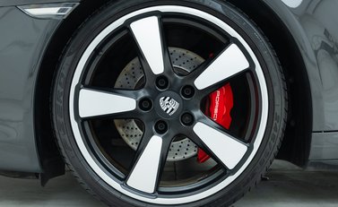 Porsche 911 50th Anniversary Edition (991) 24