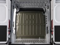 Peugeot Boxer 35 L2H2 PROFESSIONAL PV 10