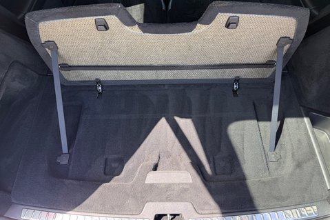 Volvo XC90 B5 INSCRIPTION PRO AWD -B&W -XENIUM PK -PAN ROOF -22S -SURROUND CAMERAS 86