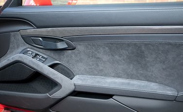 Porsche 911 (991) GT2 RS 21