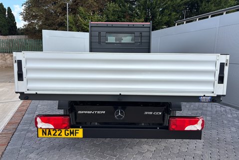 Mercedes-Benz Sprinter 315 Cdi L3 Rwd Progressive Dropside Truck 10