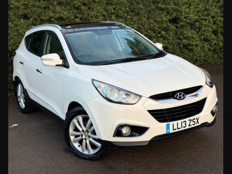 Hyundai ix35 2.0 CRDi Premium Auto 4WD Euro 5 5dr 1