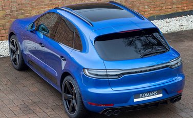 Porsche Macan GTS 9